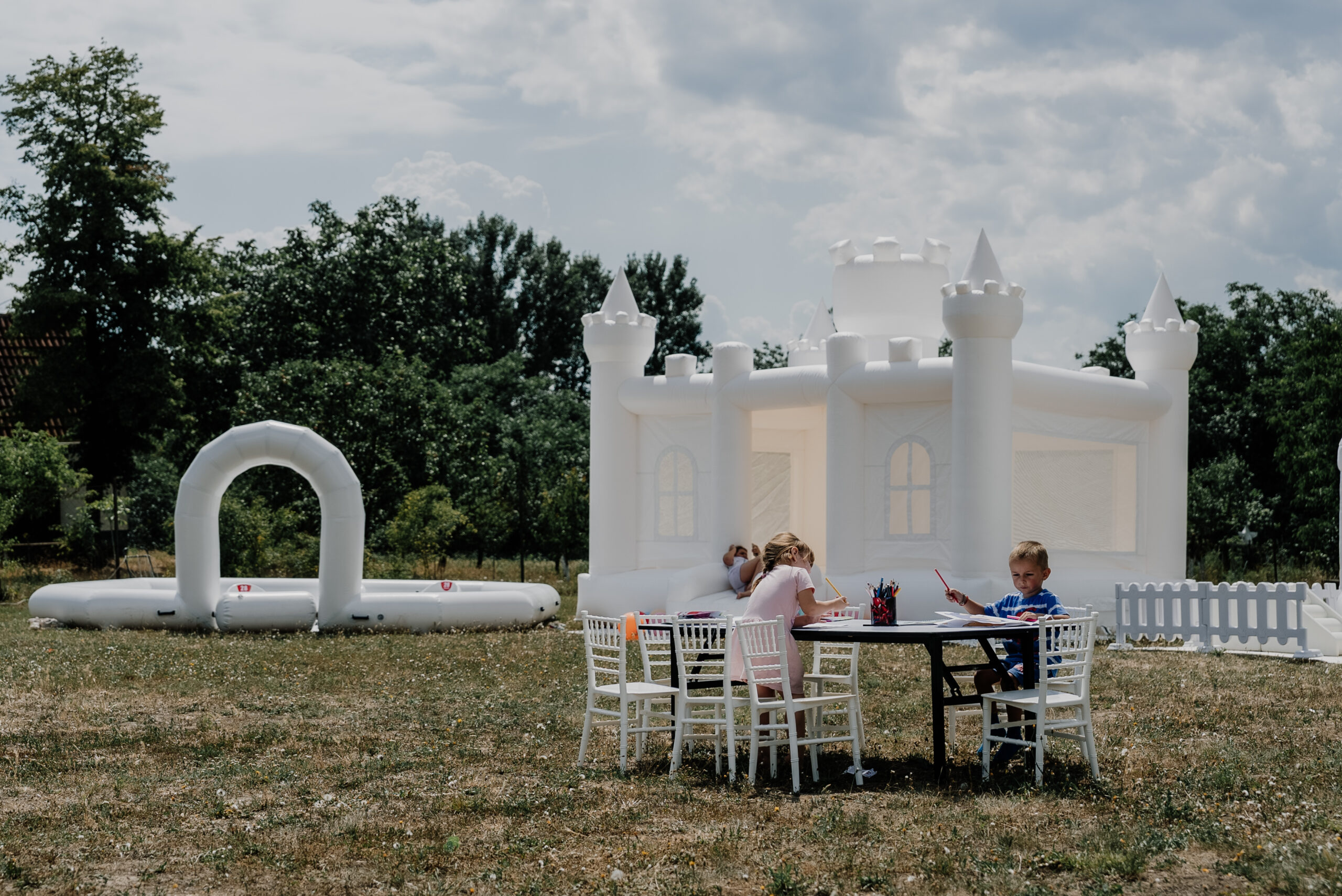 Bubble House sa trampolinom
