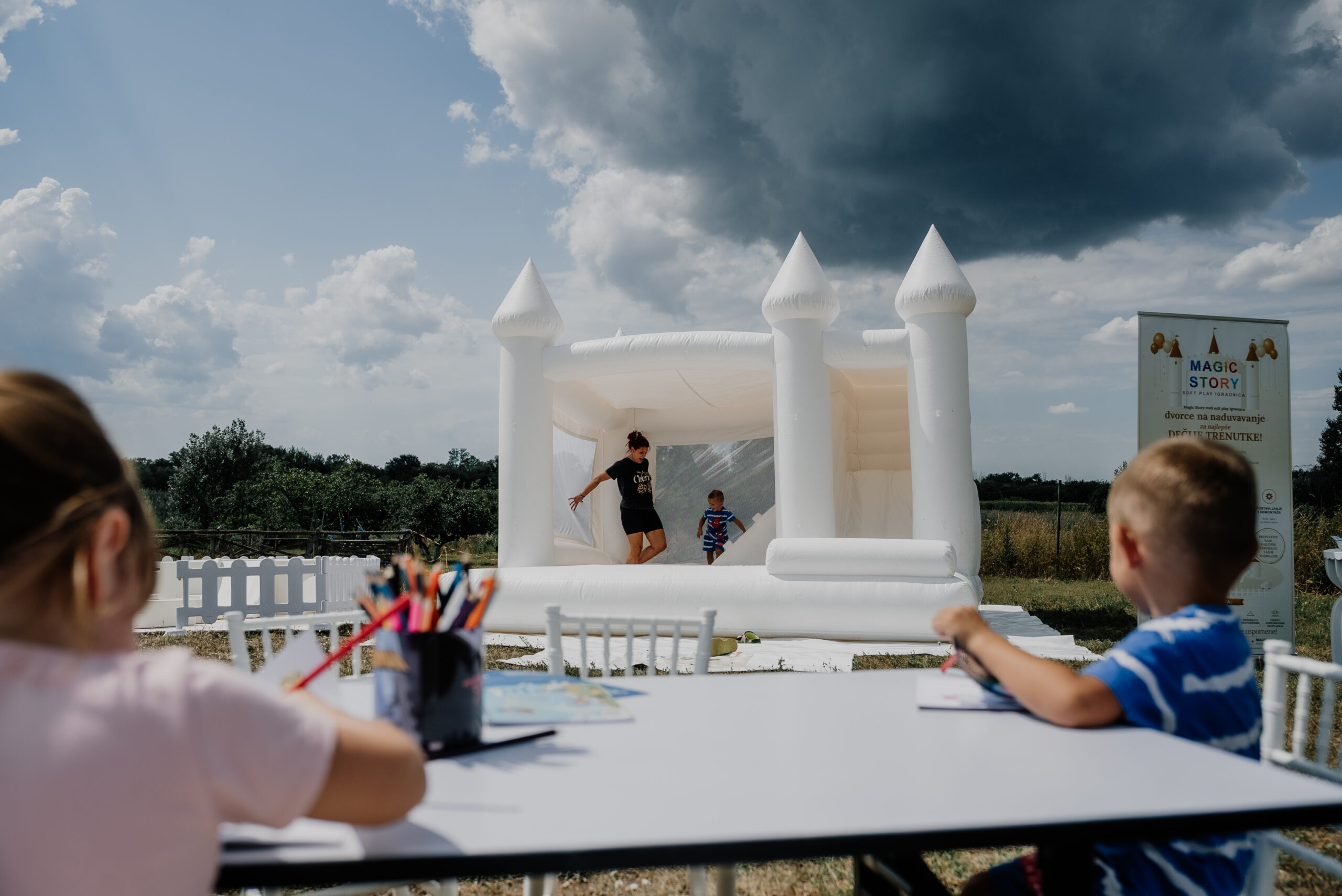 Magic Story električna vrteška